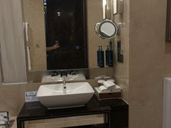 -广州天河希尔顿酒店