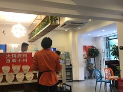 -张大师鸭爪爪特色干锅(南湖店)