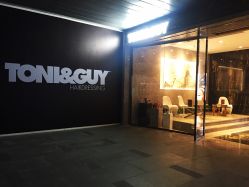-TONI&GUY