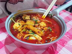 -碰湘地·鲜切牛肉麻辣烫(新世纪家园店)