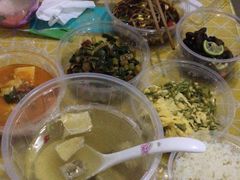 -云海肴·汽锅鸡·云南菜(天山百盛优客店)