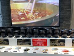 -沸炉重庆老火锅(军事博物馆店)