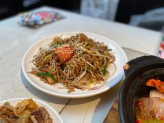 xo酱海鲜炒出前一丁面-肥仔文澳门猪骨煲(南京西路店)