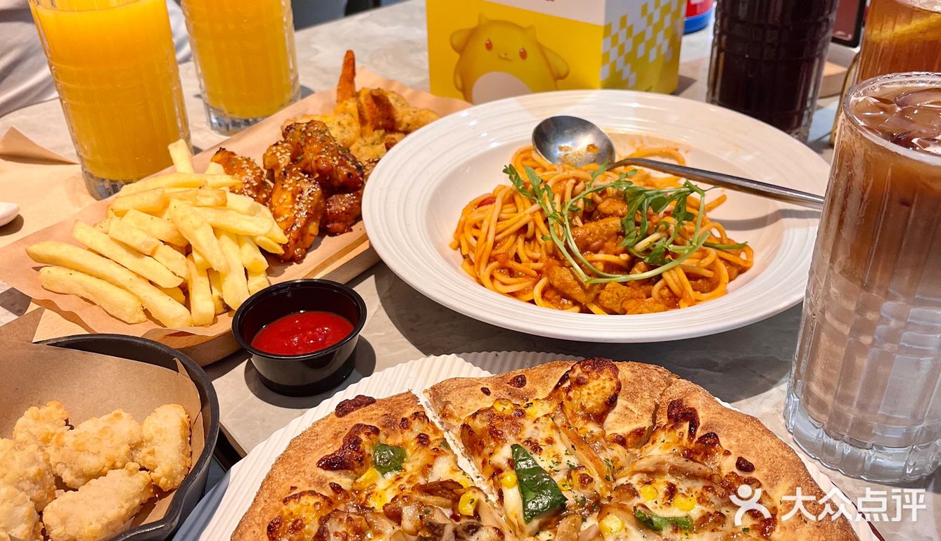 周末带娃省心版 | 该有的必胜客都有✅