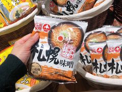-七鲜超市(瑞虹天地太阳宫店)