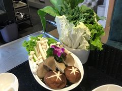 -鼎盛山海火锅(北戴河刘庄夜市老虎石浴场店)