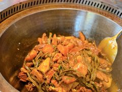 -山河屯铁锅炖·非遗东北菜(南山店)