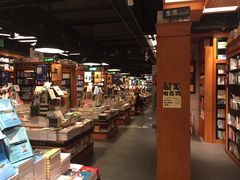 -西西弗书店&矢量咖啡(来福士广场店)