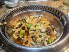 -七欣天香辣蟹火锅(上海银亿滨江店)