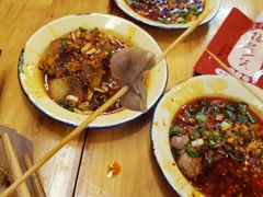 -拈签一笑黄牛肉辣卤串串