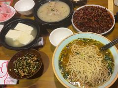 -重庆石磨豆花庄(乔庄店)