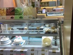 面包甜点陈列柜-薇薇安千层蛋糕(府城店)