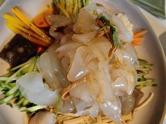 -八府香鸭·啫啫煲(华山路店)