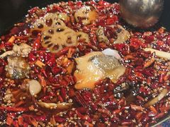 -何师傅美蛙鱼头(汉街店)