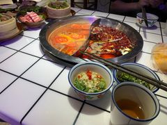 -巴隆门重庆老火锅(太湖路店)