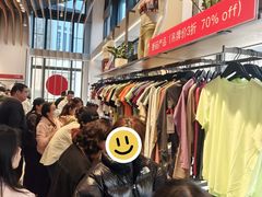 -lululemon(比斯特购物村店)