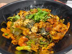 -醉人椒麻辣香锅(王府井喜悦店)