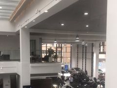 -上海星瀚奔驰4S店(红柳路店)