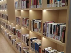 -漕河泾街道图书馆(漕河泾社区文化活动中心店)