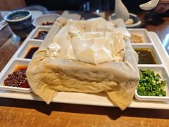 -95号酱骨·一块豆腐(展春园西路店)