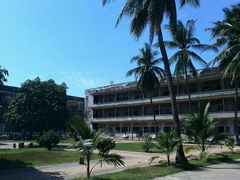 -吐斯廉屠杀博物馆