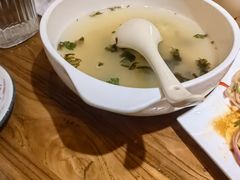 -东来菜馆•手抓海鲜家常菜•海鲜锅贴(鸽子窝店)