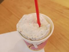 暴风雪-DQ·蛋糕·冰淇淋(新佳丽店)