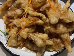 -老码头黑皮肘子锅包肉(赣水路店)