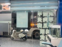 -世龙世家灰指甲·甲沟炎·跖疣护理·修脚(东江湾路店)