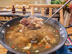 -霄汉牛三鲜湖北砂锅菜(万松园2店)