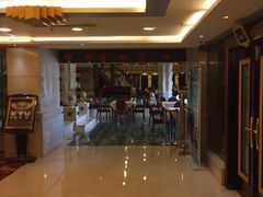 -碧中海汤泉汗蒸酒店