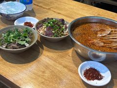 -谢老五跷脚牛肉·非遗传承店