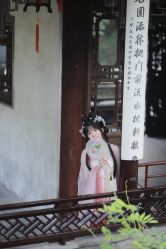 -一揽芳华汉服旗袍体验馆(拙政园店)