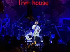 -FOUR PLAY BAR