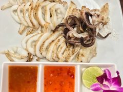烤鱿鱼-Dang restaurant (patong phuket)