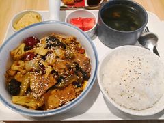 麻辣香香盖浇饭-轻蔬不用等·素食(江苏路店)