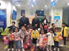 -i2青少儿英语(爱加星悦荟店)