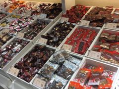 -来伊份(我格广场武宁路店)