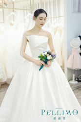 -派丽莫Pellimo原创设计婚纱品牌