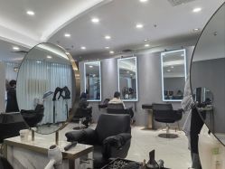 点击看大图 -八佰伴8008星级形象店