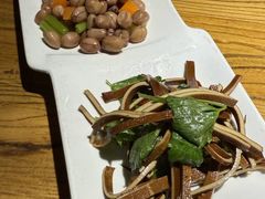 -小三峡食府(西五路店)