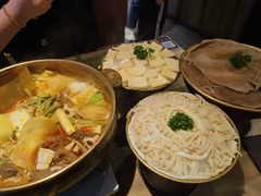 -毛肚向右·川渝毛肚王(经开永旺店)