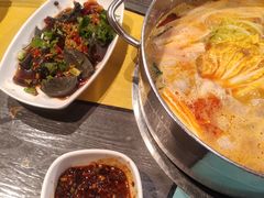 -四季喧黔味豆米火锅(万达广场店)