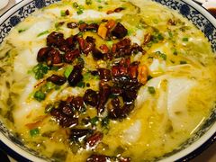 醒胃酸菜鱼-香江中餐厅·招牌鱼生·老广味道(长隆香江酒店)