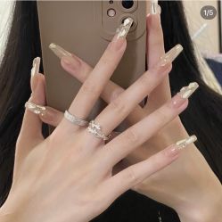 -悦指间美甲美睫