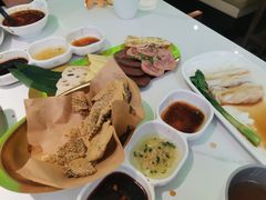 -洪氏嗨捞·广东猪肚鸡·椰子鸡火锅(西咸万象城店)