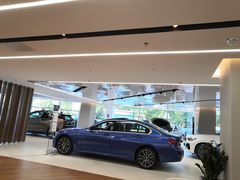 -北京盈之宝宝马&MINI4S店(望京店)