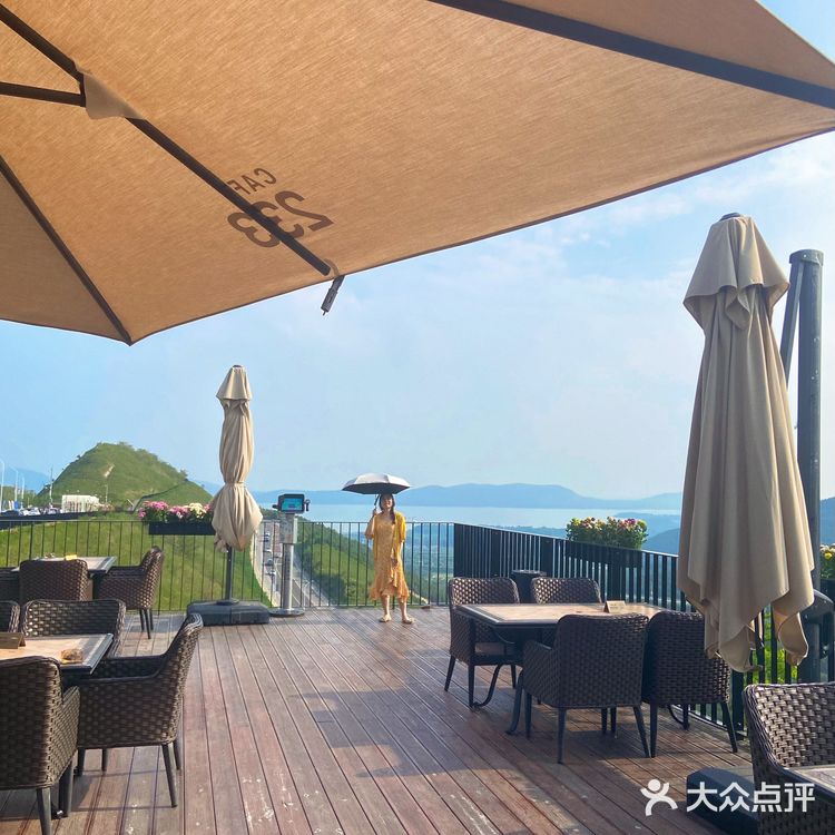 可以眺望山谷水库的咖啡厅⛰️