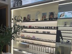 -视野联行眼镜·蔡司·尼康战略合作店(城西银泰店)