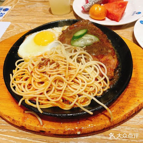 纽斯特牛排自助百汇(经开万达店)